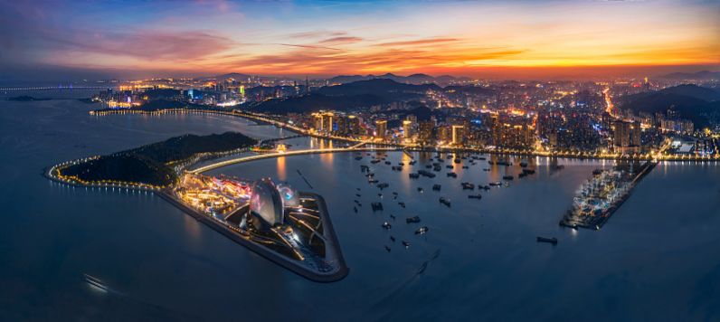 珠海最新动态，城市温情与友情的交织乐章