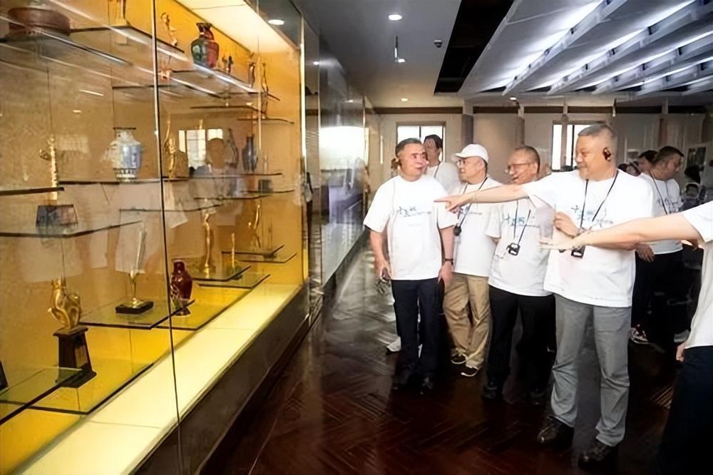 科技巨献引领未来观影新纪元，最新电影名字重磅来袭