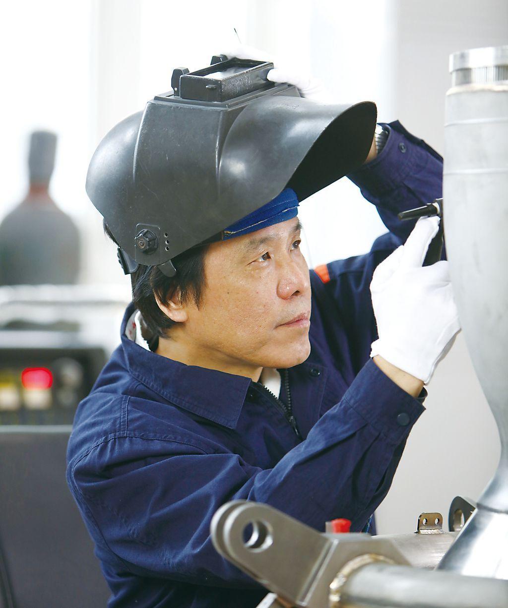 东莞焊工招聘