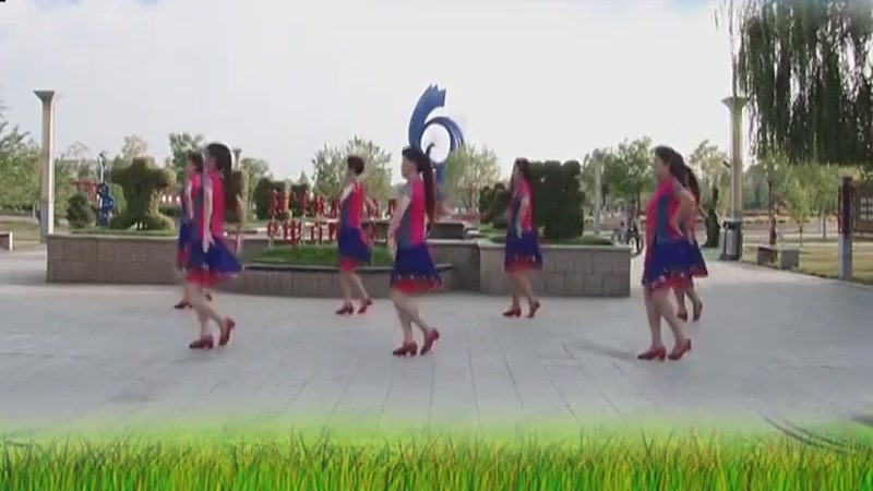 广场舞云裳最新舞曲