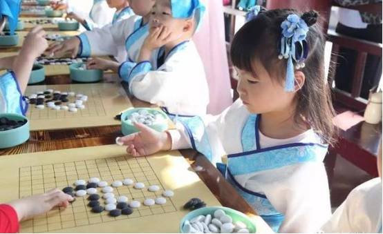 围棋韵味与特色小店探索
