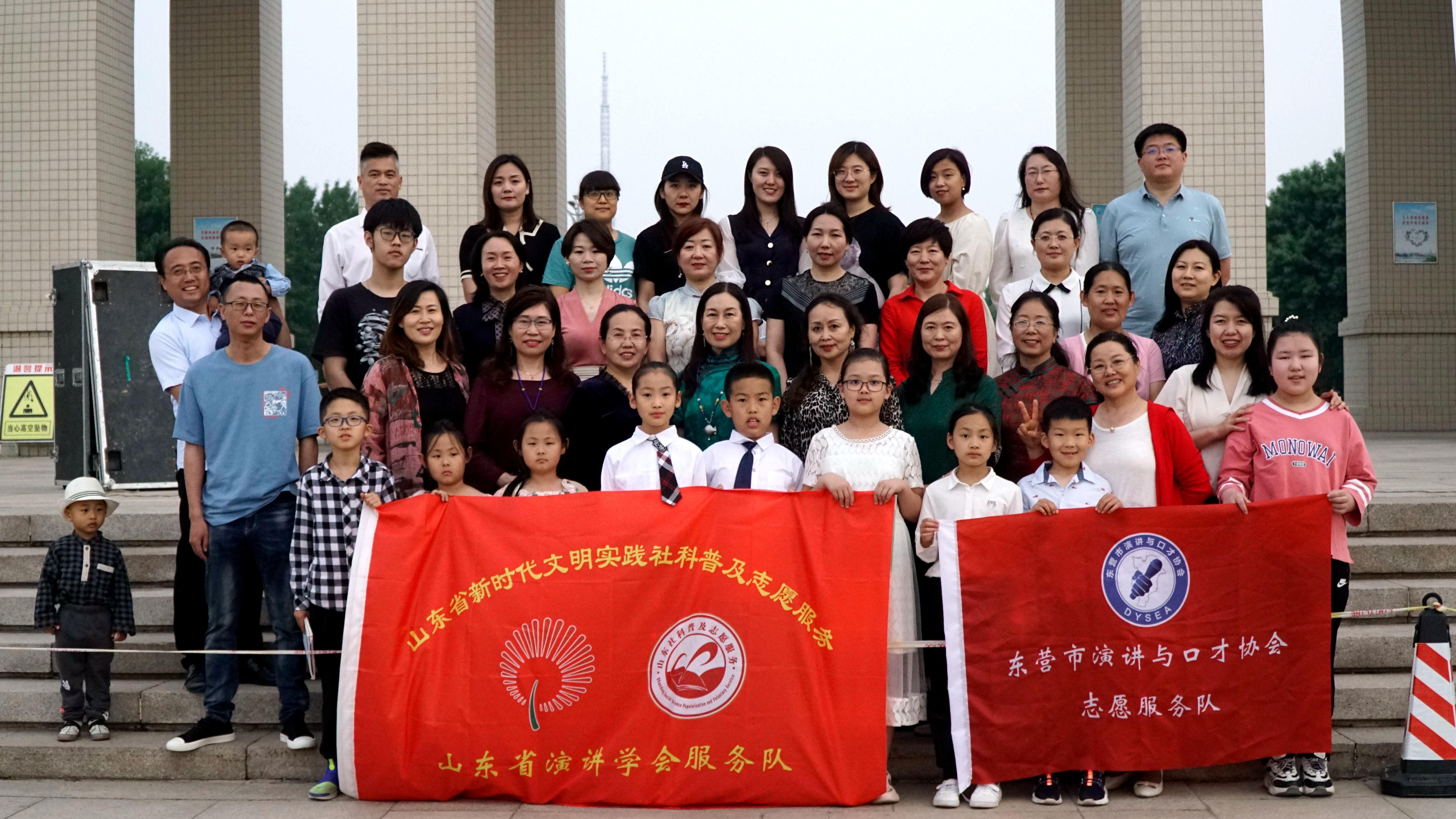深度解读人物风采（或时代之声的魅力）