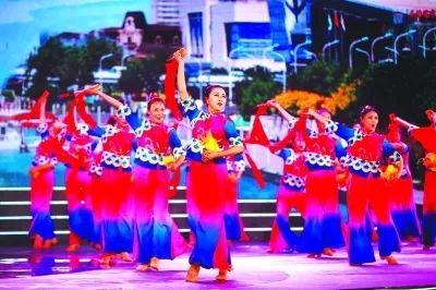 廖弟最新广场舞霓裳吟，舞动时代的旋律传奇