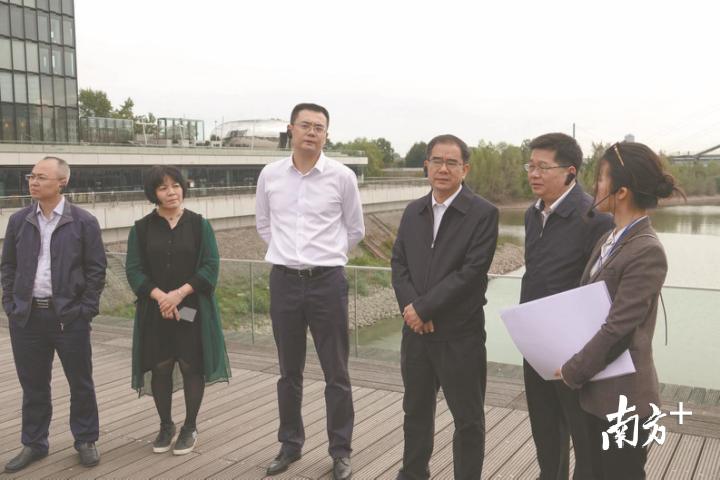 小巷深处的职业机遇探索