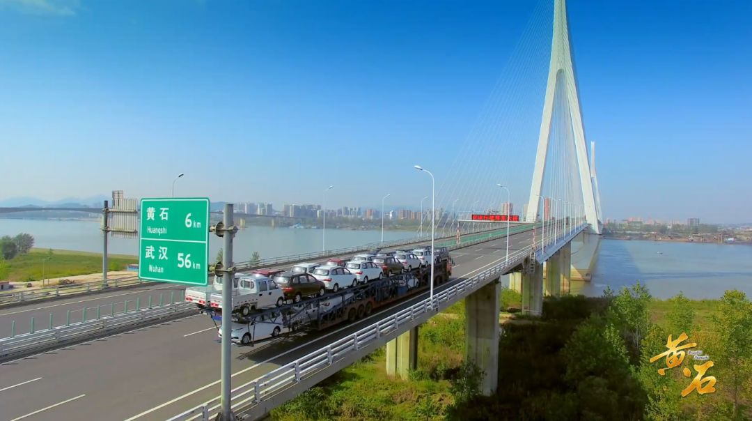 黄石飞机场最新动态，自然美景之旅，探索内心宁静与平和的旅程