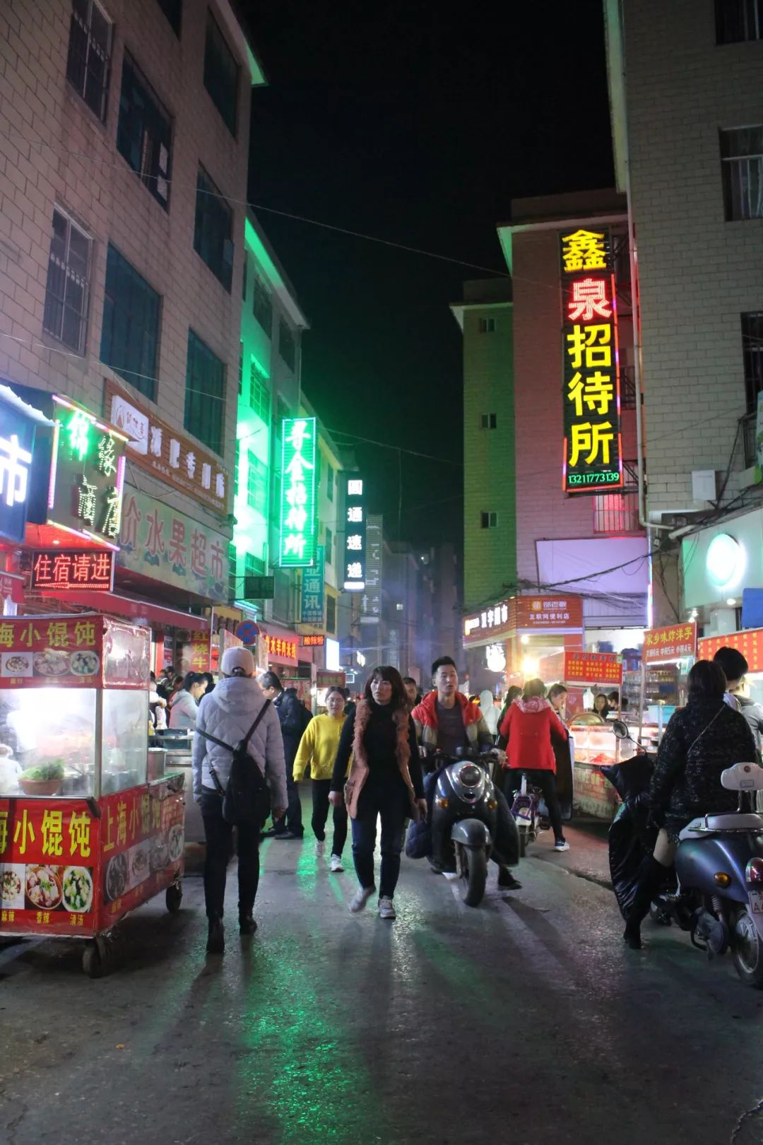 探索小巷独特风味，隐藏版特色小店Aqy最新揭秘