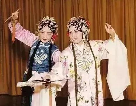 安迪大洋科技新品亮相，未来生活新篇章震撼体验！
