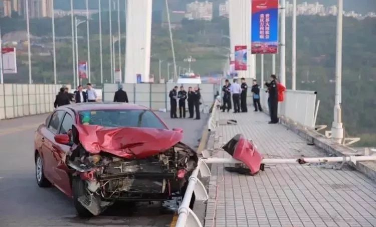 车祸撞交警事件