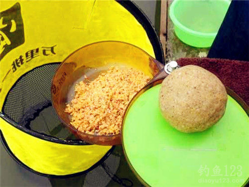 最新饵料配方背后的友情与陪伴温馨故事