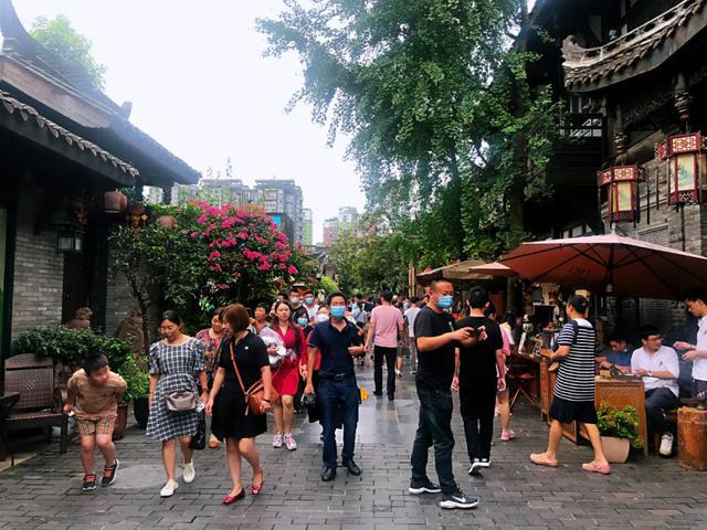盐亭疫情下的隐秘小巷宝藏，一家特色小店的独特魅力