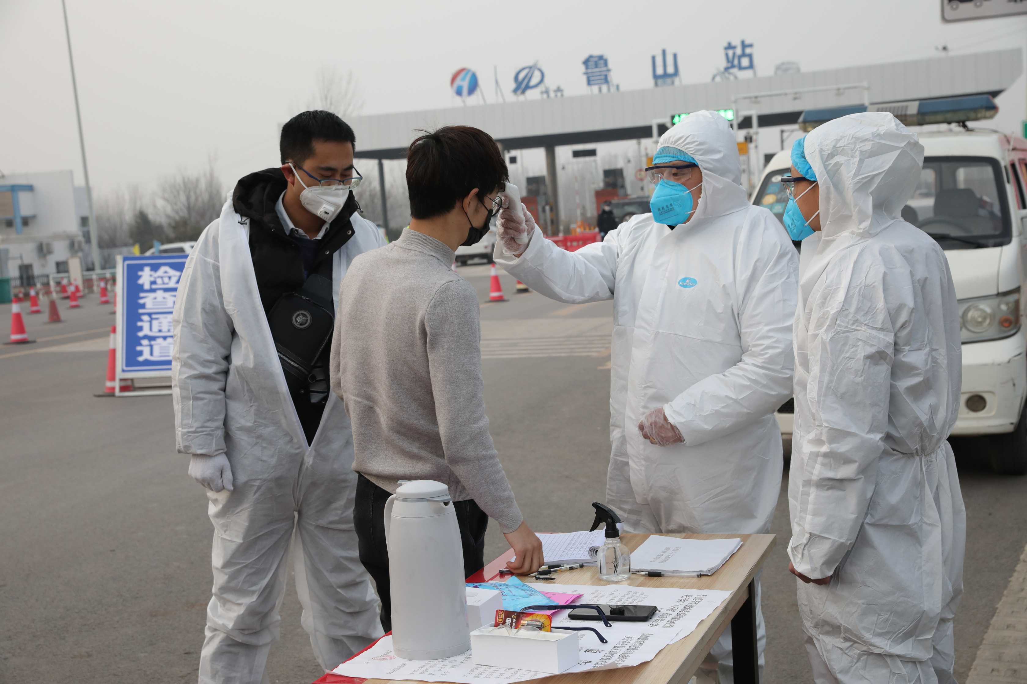 科技之光照亮疫情防护之路，最新疫情哨声响起