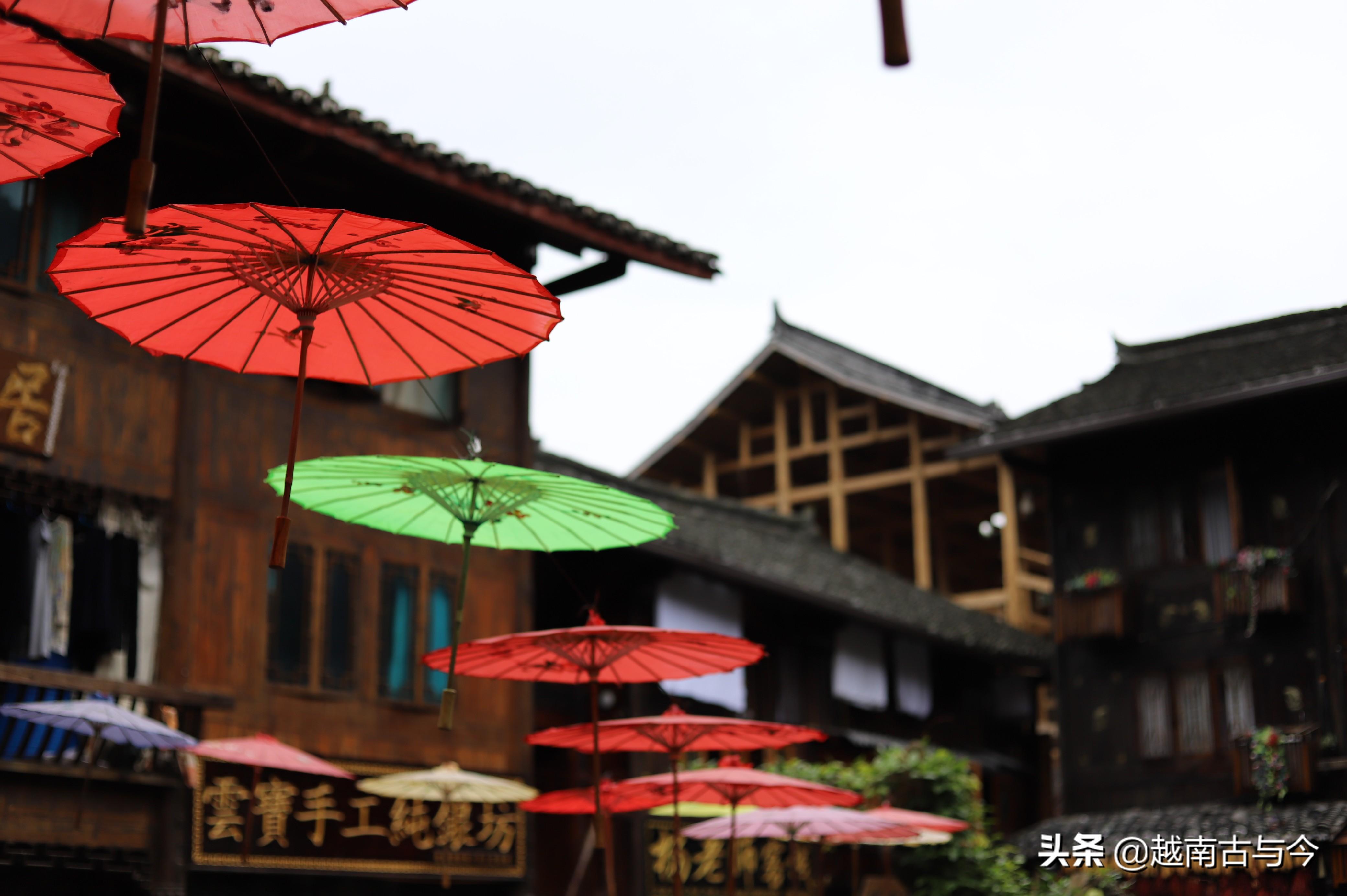 小巷神秘特色小店