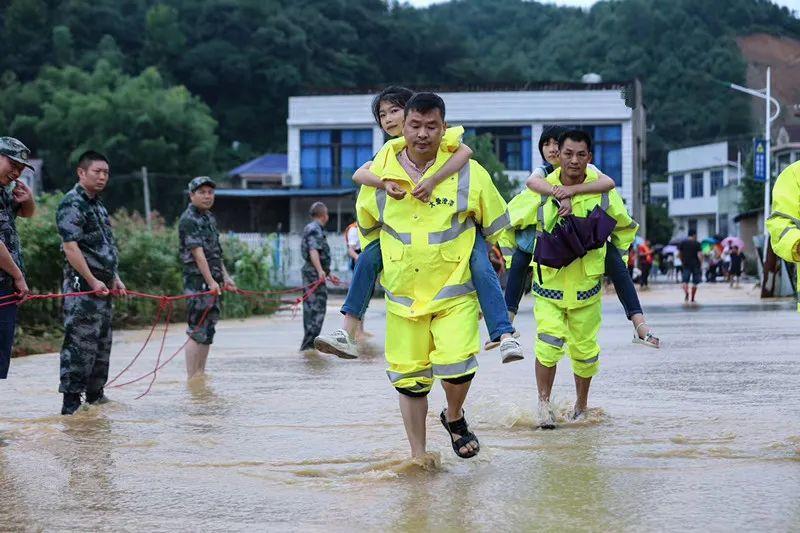 洪水最新暴雨，背景、事件、影响与时代地位分析