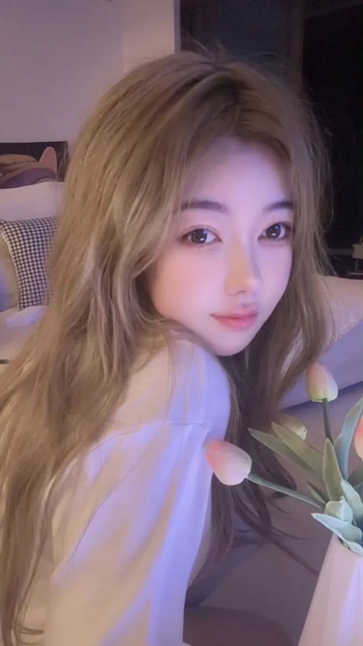 刘飞儿最新写真，星光璀璨的时代印记