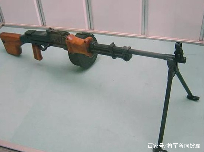 中国最新轻机枪，日常趣事揭秘