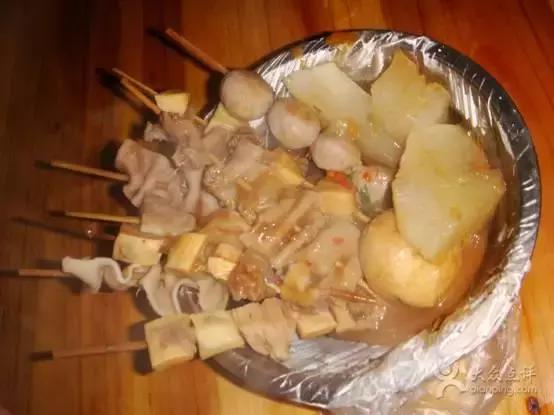 小巷中的隐秘美食探索