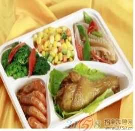 快餐新模式，速度与温情并存的一天体验